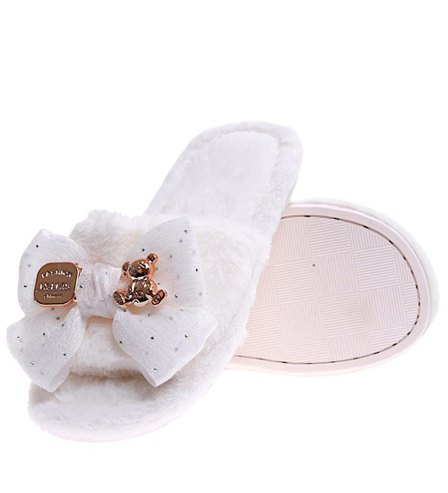 Pluszowe białe kapcie damskie z kokardą otwarte /B3-1 16967 T281/