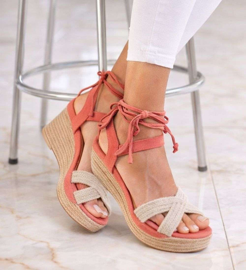 Koralowe sandały na koturnie i platformie /C3-2 14063 S243/
