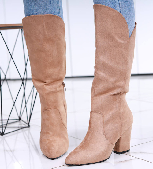 Klasyczne beżowe kozaki na obcasie z zamszu /C5-3 16896 G483 +H2/