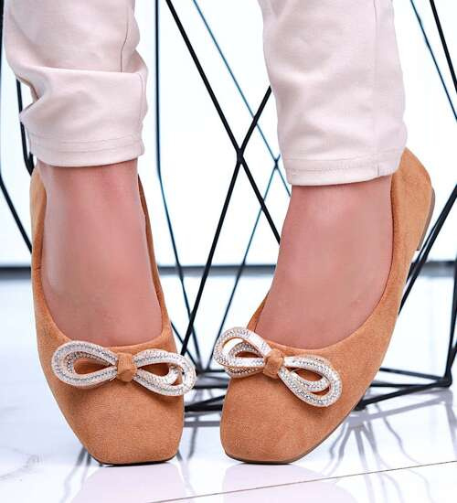 Wiosenne camelowe balerinki z błyszczącą kokardką /F3-2 15907A G182/