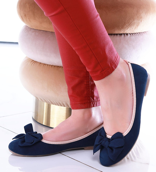 Granatowe zamszowe balerinki z kokardką /E3-2 13443 T191/