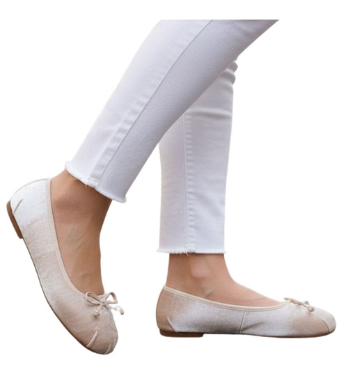 Zamszowe beżowe balerinki z paseczkami /A8-2 13330 T035 +H2/