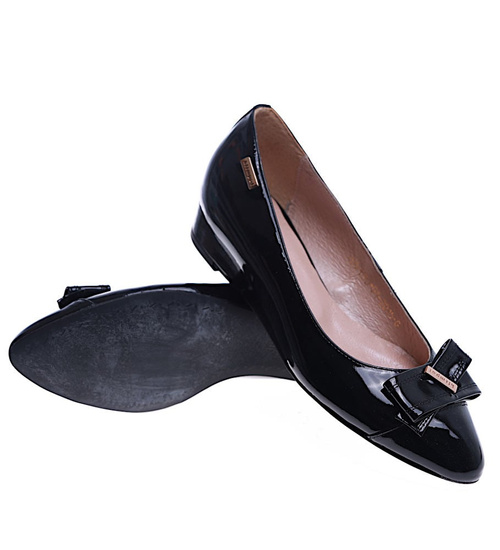 Skórzane czarne czółenka na niskim obcasie /G-10? SR17/