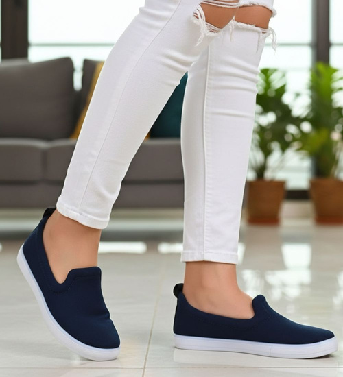 Wsuwane granatowe damskie trampki slip on /G3-2 8086 S196/