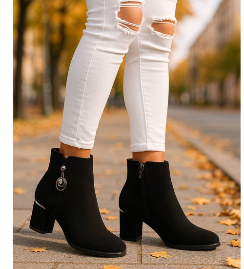 Czarne eleganckie botki na niskim obcasie /D4-3 18270 W483/