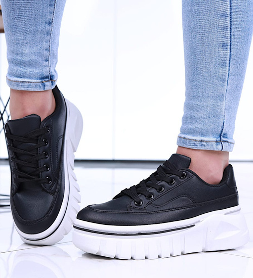 Czarne damskie trampki na platformie /C6-3 15620 T258/