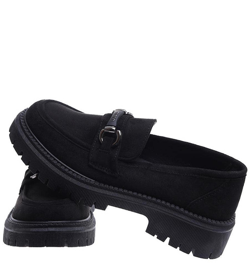 Czarne zamszowe półbuty loafersy na niskiej platfomie /D9-2 15342 T485/