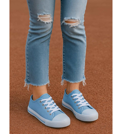 Klasyczne niebieskie trampki z niską cholewką /B6-1 15579 T089/