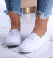 Białe materiałowe tenisówki slip on /E6-214442 T213/