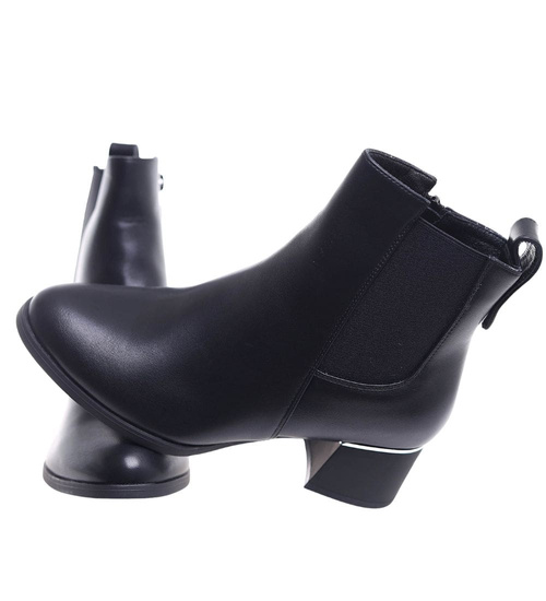 Czarne klasyczne botki na niskim obcasie /G11-3 18299 T488/