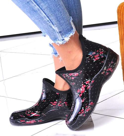 Damskie kalosze z krótką cholewką w kwiaty czarne /C6-1 12488 T495/ Damskie kalosze z krótką cholewką w kwiaty czarne /C6-1 12488 T495/