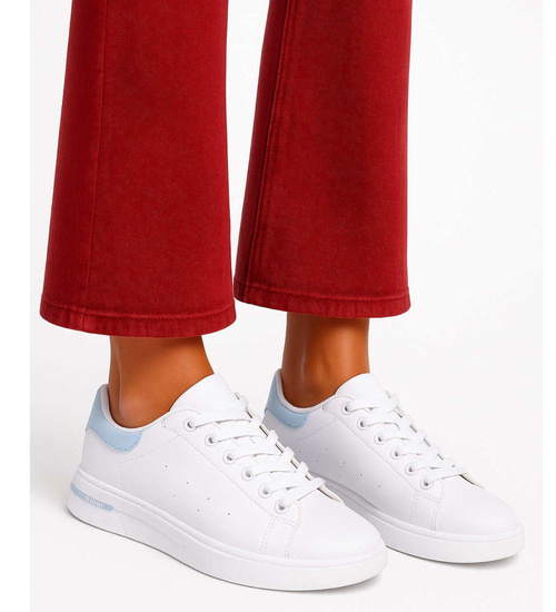 Białe damskie trampki z błękitnymi dodatkami /B2-3 16060 T198/