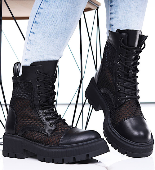 Czarne ażurowe botki trapery na platformie / 16769   G12-1  G381/