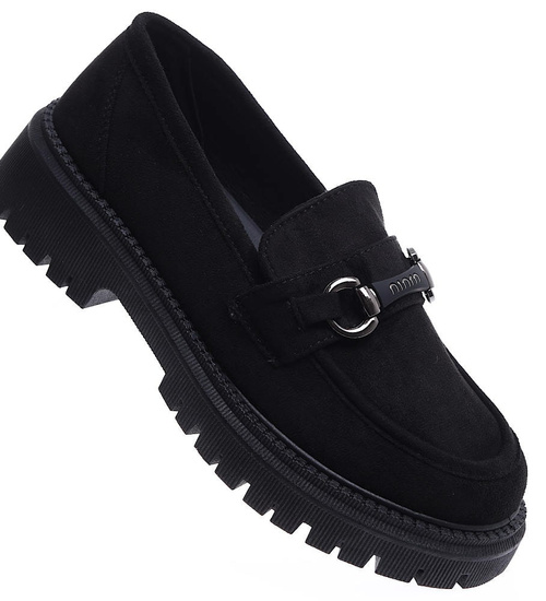 Czarne zamszowe półbuty loafersy na niskiej platfomie /D9-2 15342 T485/