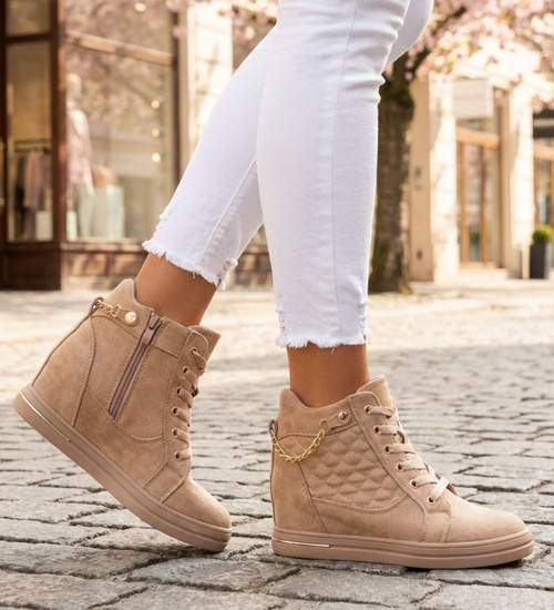 Beżowe sneakersy damskie na koturnie /E6-2 12769 T796/