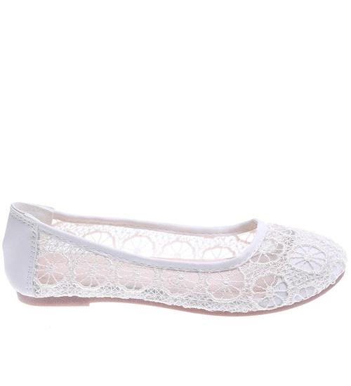 Beżowe dziewczęce balerinki z koronki /A9-2 15809 T8-6/