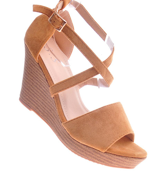 Karmelowe sandały na koturnie i platformie /G9-3 11998 T200/