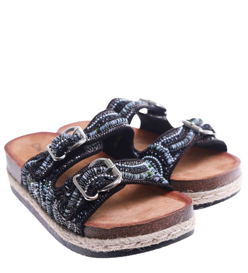 Czarne klapki damskie na niskiej platformie /C6-2 17686 G289/