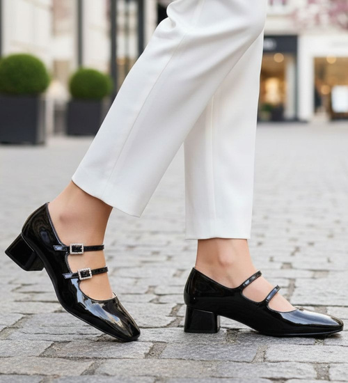 Czarne czółenka z paskiem na niskim obcasie /F9-1 17514 W182/