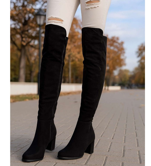 Czarne ocieplane kozaki muszkieterki na obcasie /B3-2 18435 T6/