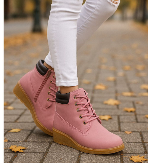 Różowe sznurowane botki na niskim koturnie /E9-2 16625 T7-38/