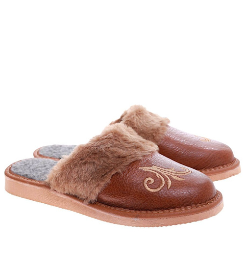 Ocieplane brązowe kapcie damskie /B5-1 15380 S197/