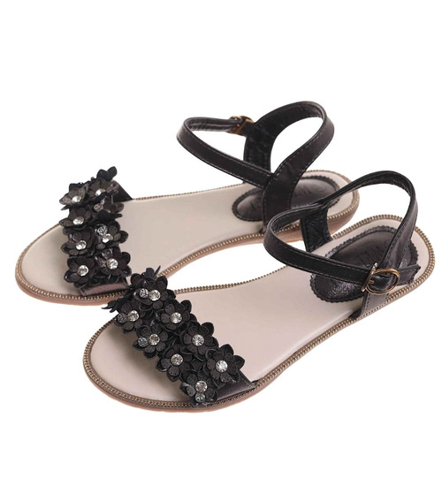 Czarne sandały na płaskim obcasie /A2-2 17917 T192/