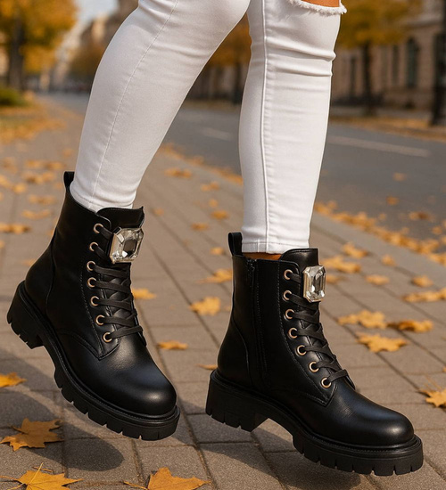 Czarne trapery damskie z kamieniem /F2-3 18274 W484/