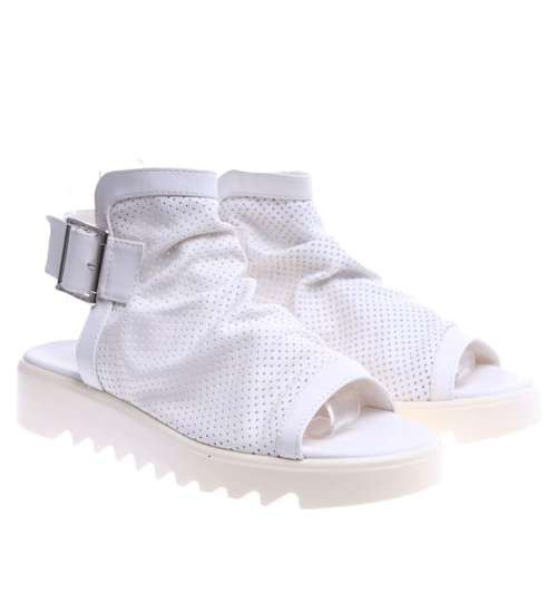 Białe sandały na niskiej platformie 2 GAT jh17-132 Białe sandały na niskiej platformie 2 GAT jh17-132