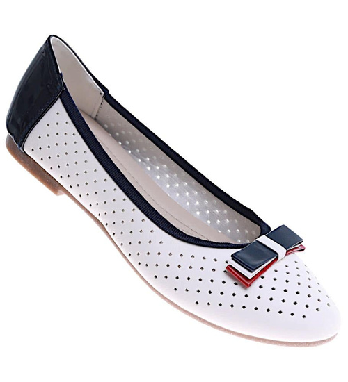 Biało granatowe ażurowe balerinki damskie z kokardką /A6-3 16150 T196/