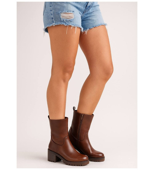 Brązowe botki na niskim obcasie /F10-2 18085 T400/