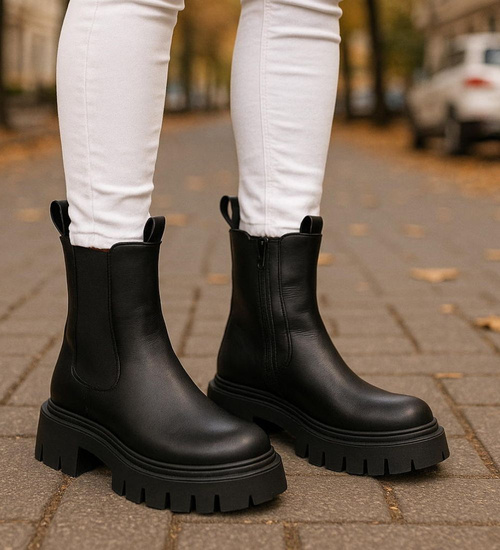 Ocieplane czarne botki na platformie /H2 J5-2 18377 T386/