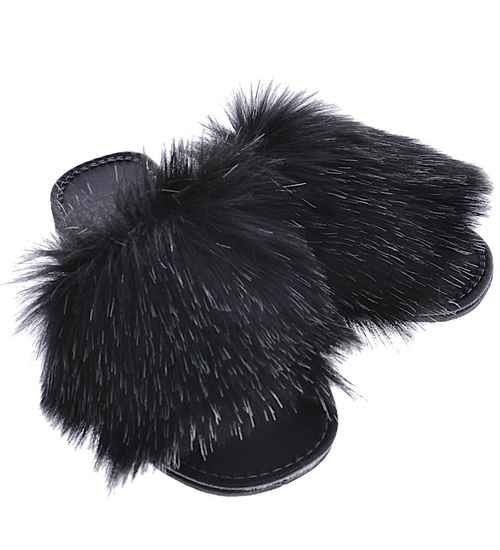 Czarne kapcie domowe klapki z futerkiem /A4-1 6169 S195/