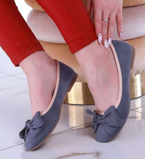 Szare zamszowe balerinki z kokardką /G3-2 13493 T100/