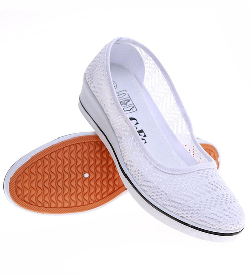 Białe koronkowe tenisówki na niskim koturnie /B3-2 16355 T256/