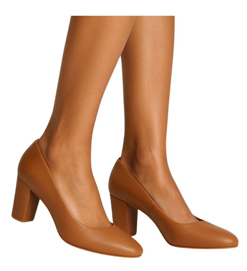 Karmelowe czółenka na słupku /E8-2 17747 G157/