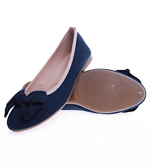 Granatowe zamszowe balerinki z kokardką /E3-2 13443 T191/