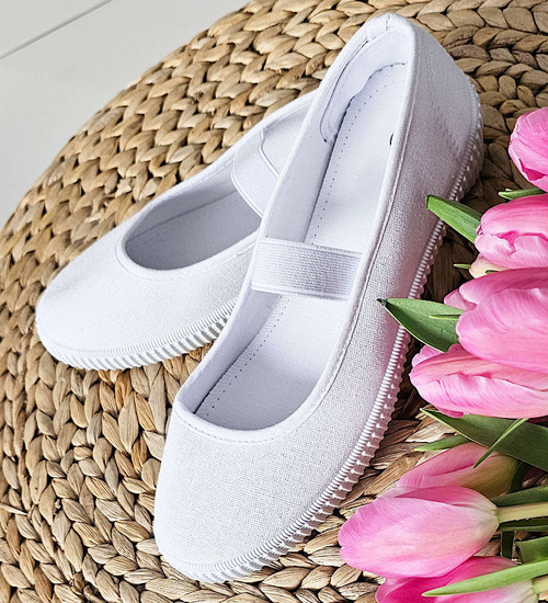 Wsuwane białe balerinki tenisówki czeszki /F6-2 15529 T295/
