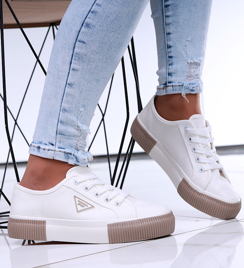 Białe sznurowane trampki damskie /G9-3 16673 T389/