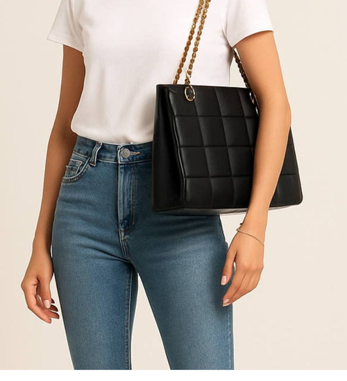 Czarna torebka kuferek z łańcuszkiem i paskiem /H2 K14 TB669 G195/