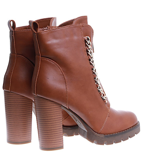 Zimowe ocieplane botki lity na słupku camel /E3-1 15406 T231/