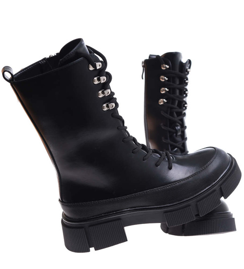 Wiązane czarne glany trapery na platformie /D8-3 17184 T312/