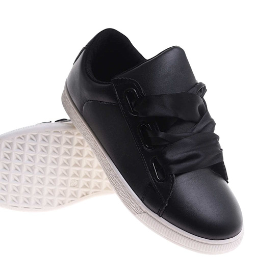 Czarne wiązane trampki damskie /G6-1 17509 W093/
