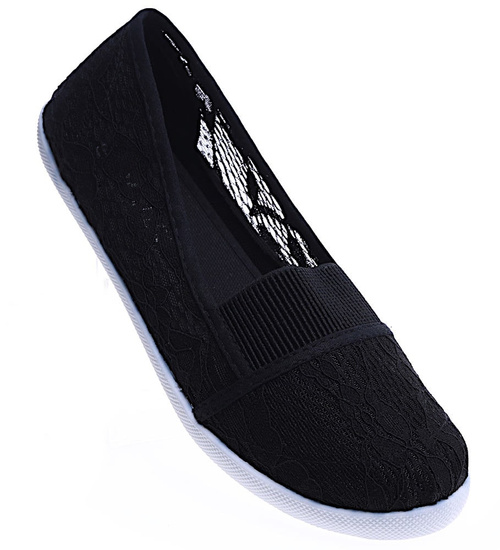 Przewiewne damskie tenisówki slip on z koronki Czarne /F7-2 14551 S154/