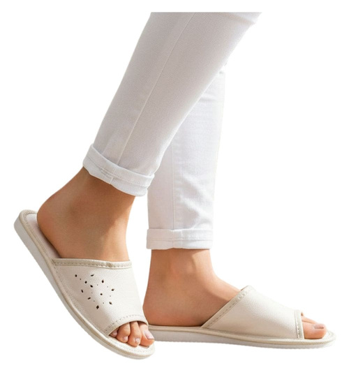 Beżowe domowe klapki kapcie /G8-1 15606 S8-5/