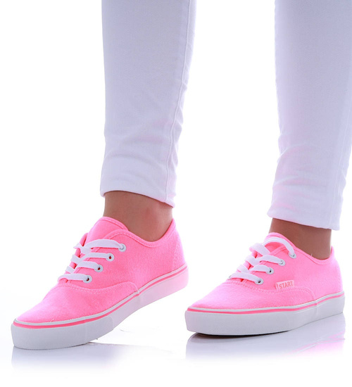Różowe niskie tenisówki damskie z tkaniny Fluo /B4-2 H2 15979 G056/