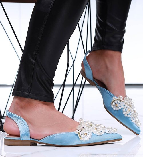 Niebieskie płaskie sandały z perełkami /C7-2 16364 G079/