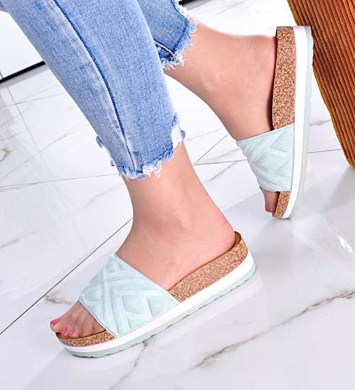 Miętowe klapki damskie na koturnie i platformie /G13-2 11450 W392/ Miętowe klapki damskie na koturnie i platformie /G13-2 11450 W392/