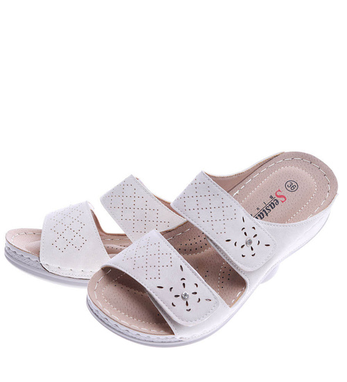 Beżowe klapki damskie na rzep /C3-3 13903 T432/