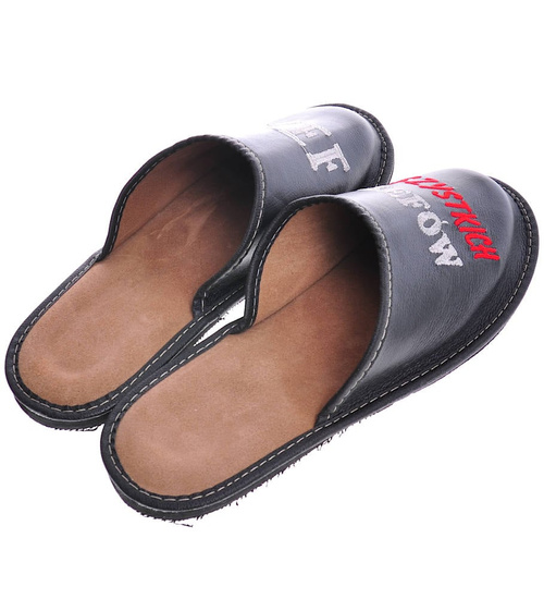 Kapcie na prezent SZEF WSZYSTKICH SZEFÓW CZARNE /E5-1 6643 S199/